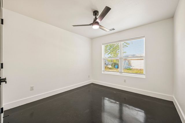 613 W Florence Street, Denison, TX 75020