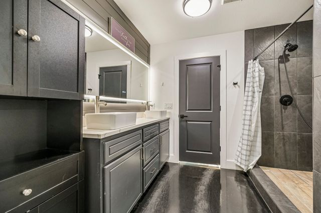 613 W Florence Street, Denison, TX 75020