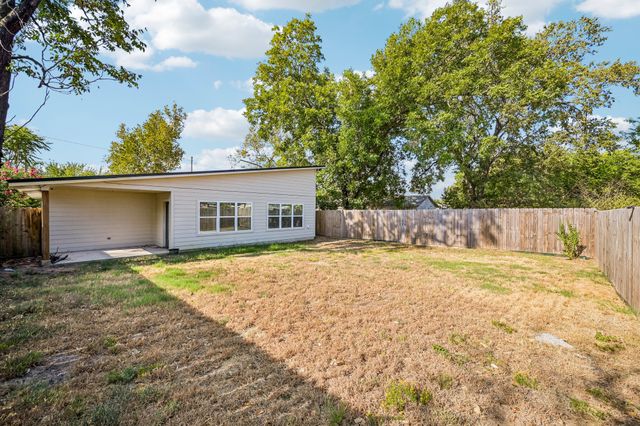 613 W Florence Street, Denison, TX 75020