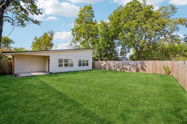 613 W Florence Street, Denison, TX 75020