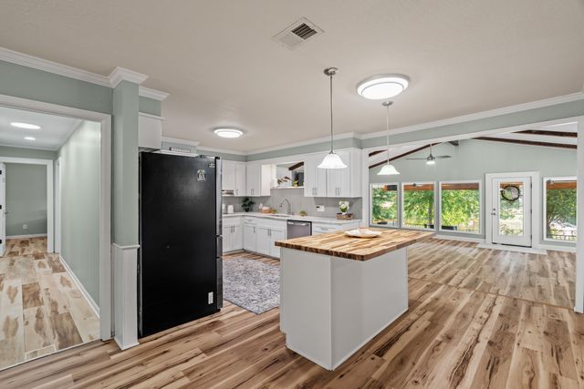 2 Hatten Rd., Hattiesburg, MS 39402