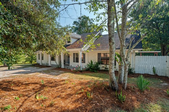 2 Hatten Rd., Hattiesburg, MS 39402