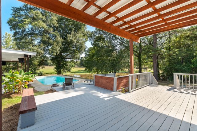 2 Hatten Rd., Hattiesburg, MS 39402