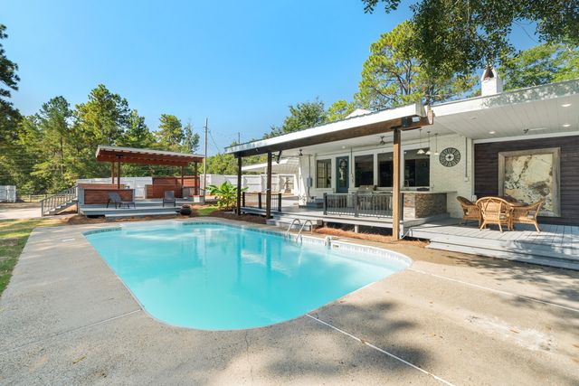 2 Hatten Rd., Hattiesburg, MS 39402
