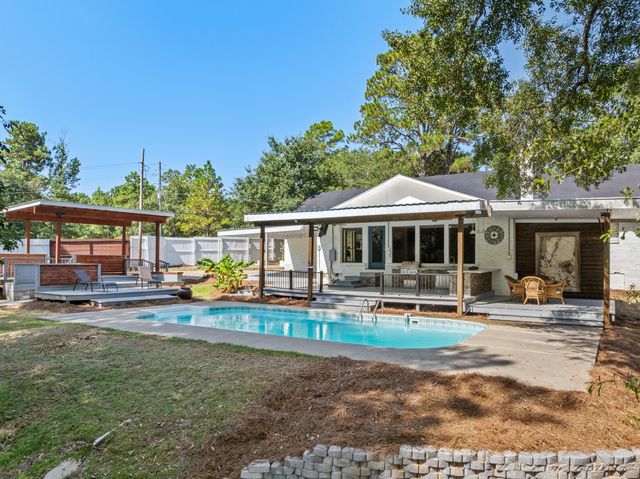 2 Hatten Rd., Hattiesburg, MS 39402