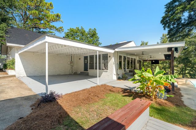 2 Hatten Rd., Hattiesburg, MS 39402