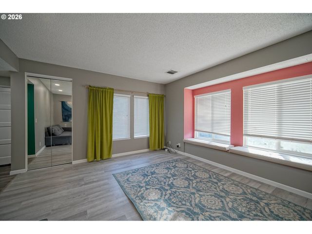 3709 KEVINGTON Ave, Eugene, OR 97405