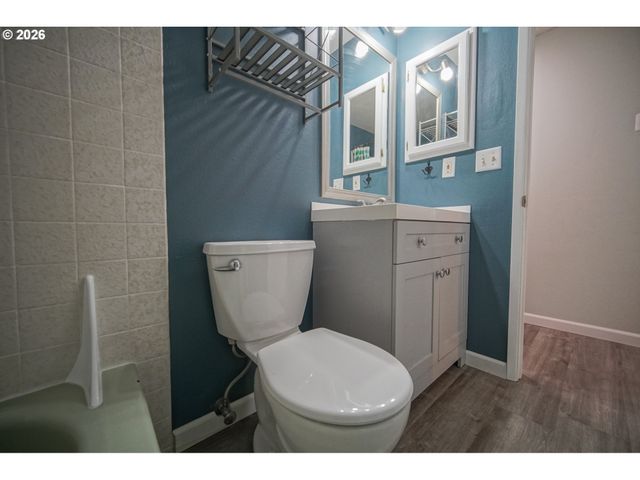 3709 KEVINGTON Ave, Eugene, OR 97405