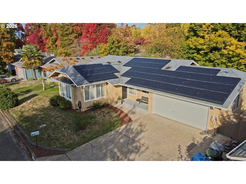 3709 KEVINGTON Ave, Eugene, OR 97405