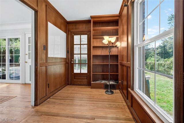 3378 Clayton Boulevard, Shaker Heights, OH 44120