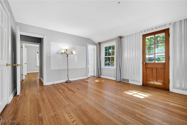 3378 Clayton Boulevard, Shaker Heights, OH 44120