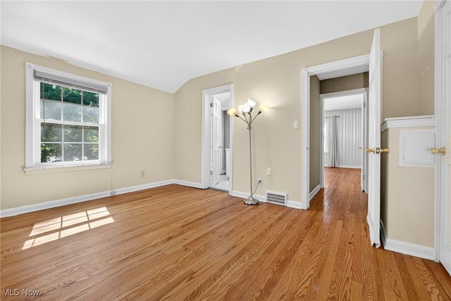 3378 Clayton Boulevard, Shaker Heights, OH 44120