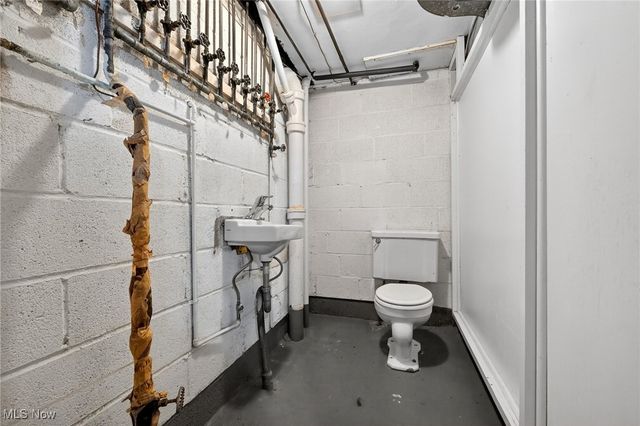 3378 Clayton Boulevard, Shaker Heights, OH 44120