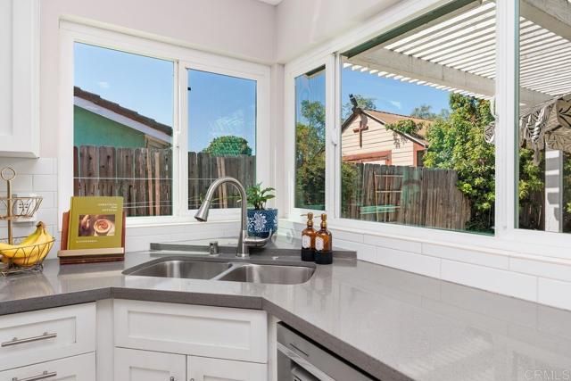 1744 Calle Jules, Vista, CA 92084