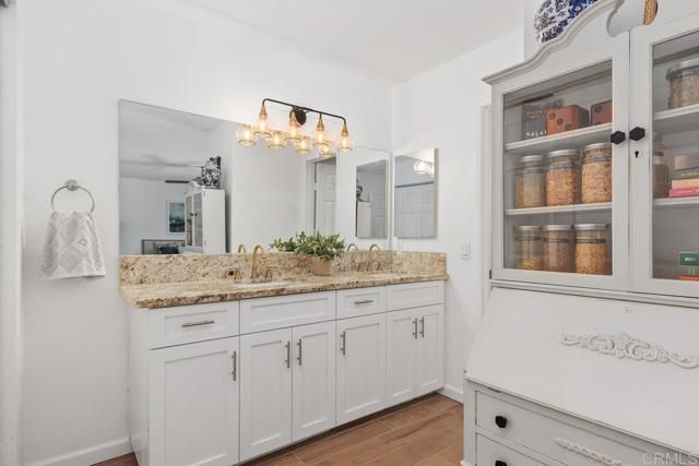 1744 Calle Jules, Vista, CA 92084