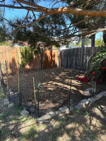1744 Calle Jules, Vista, CA 92084