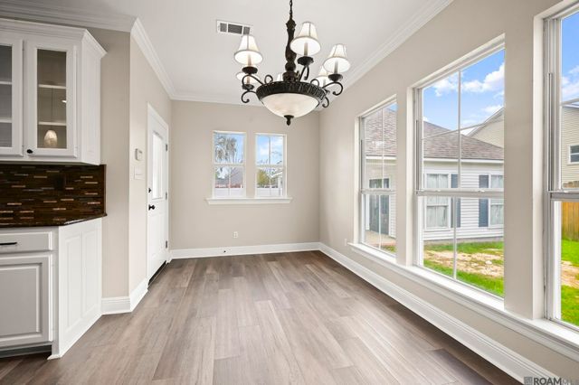 32787 Duff Rd, Walker, LA 70785