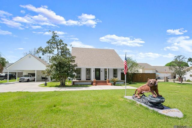 32787 Duff Rd, Walker, LA 70785