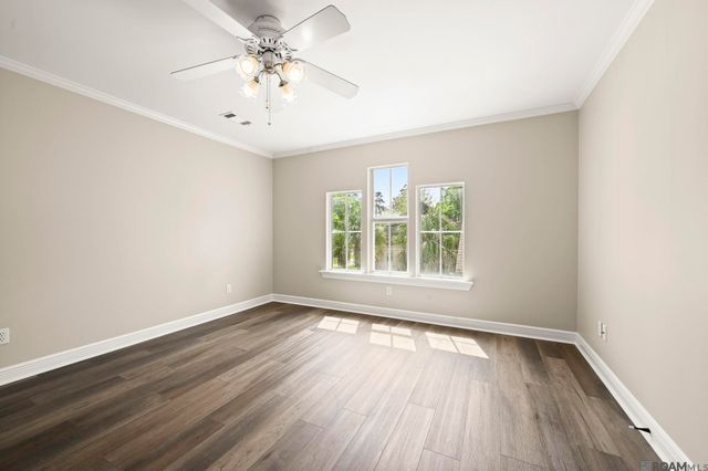 32787 Duff Rd, Walker, LA 70785