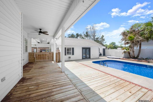 32787 Duff Rd, Walker, LA 70785