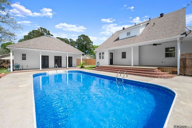 32787 Duff Rd, Walker, LA 70785