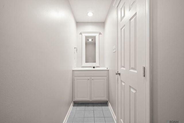 32787 Duff Rd, Walker, LA 70785