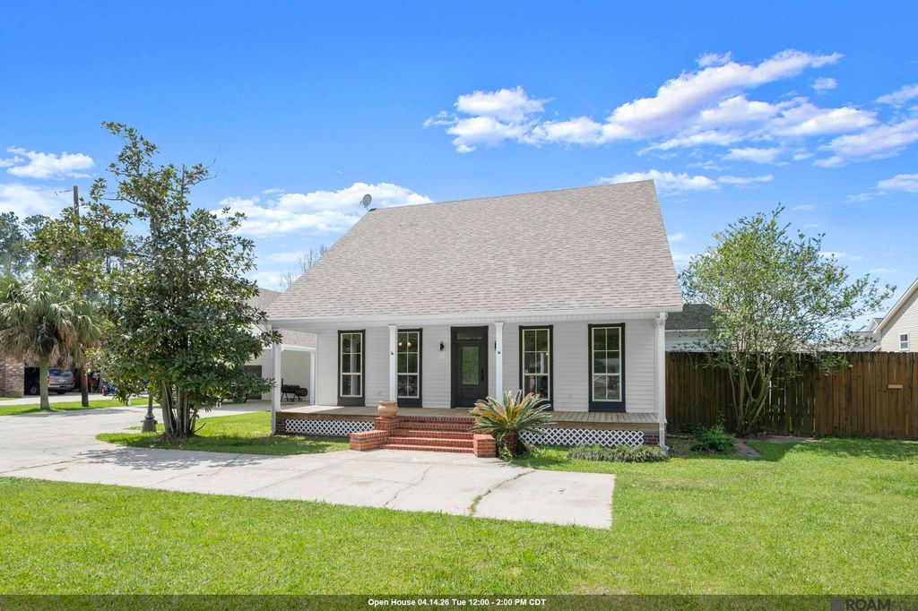 32787 Duff Rd, Walker, LA 70785