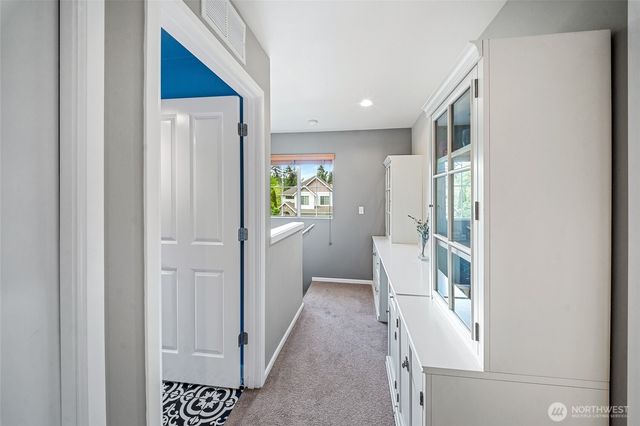 4417 5th Avenue NW, Olympia, WA 98502