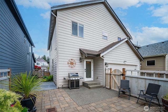 4417 5th Avenue NW, Olympia, WA 98502