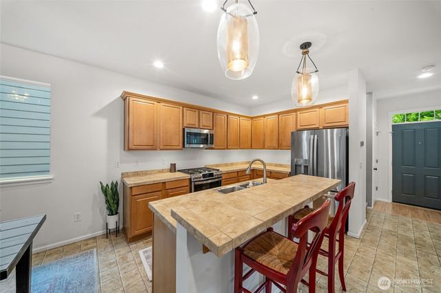 4417 5th Avenue NW, Olympia, WA 98502