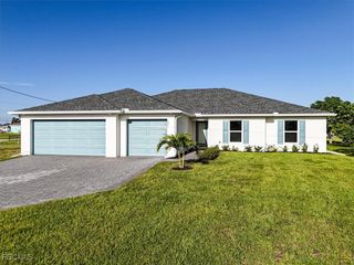 1021 NW 13th AVE, Cape Coral, FL 33993