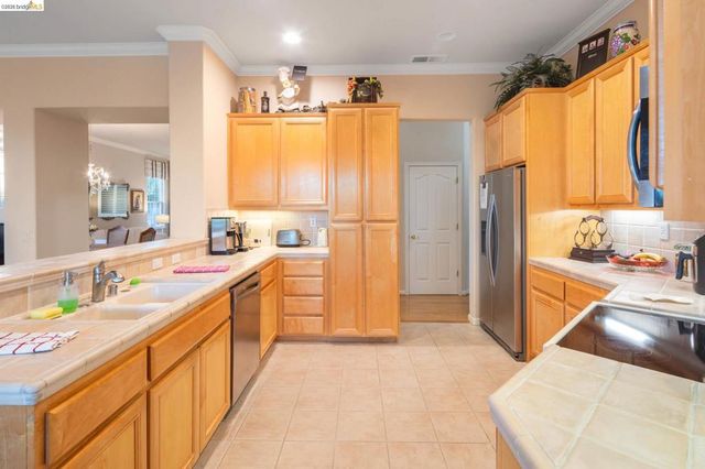 725 Richardson Drive, Brentwood, CA 94513