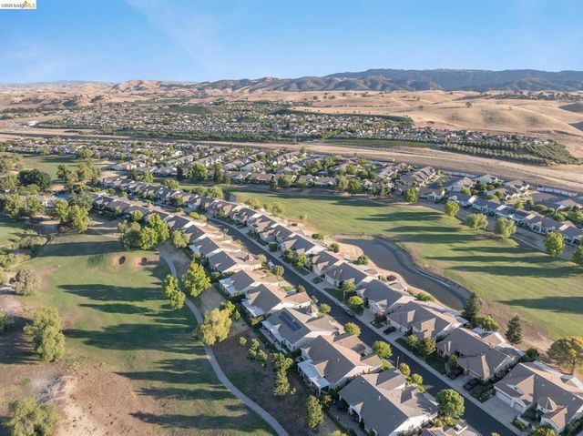 725 Richardson Drive, Brentwood, CA 94513