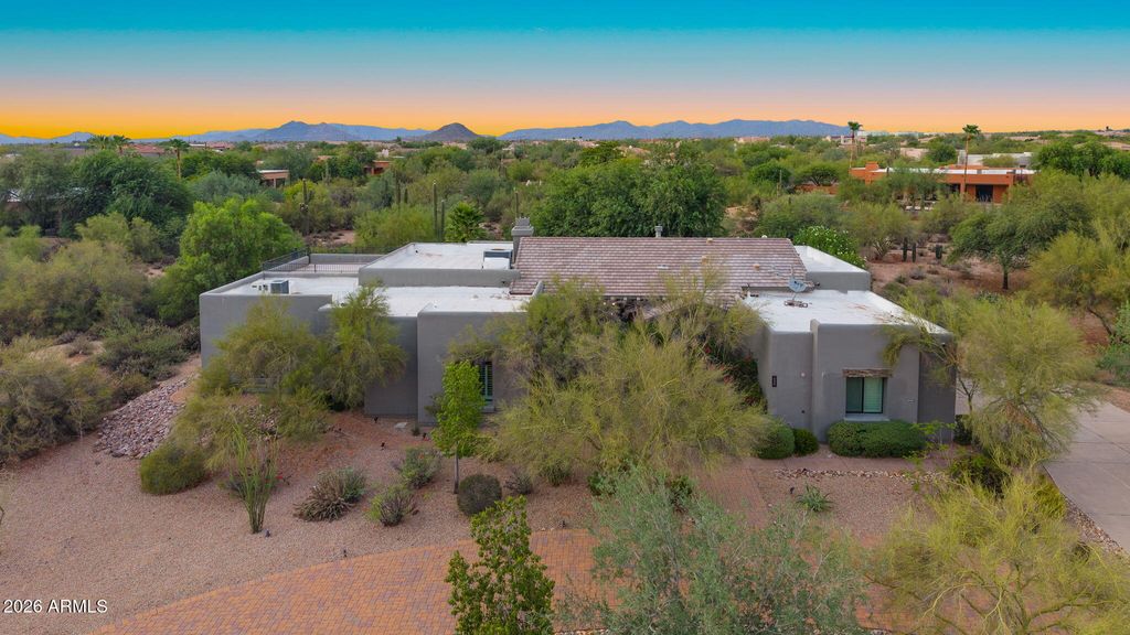 8430 E YEARLING Road, Scottsdale, AZ 85255 — photo 2