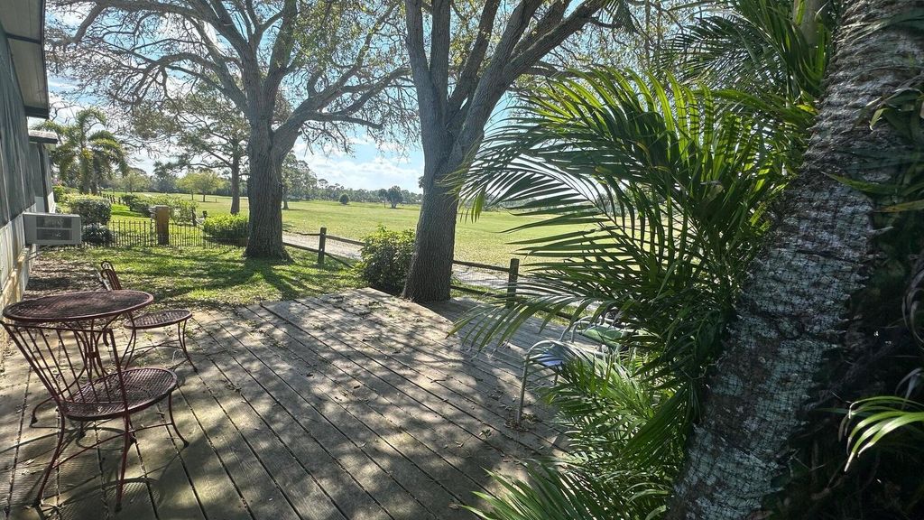 7874 SE Saratoga Drive, Hobe Sound, FL 33455