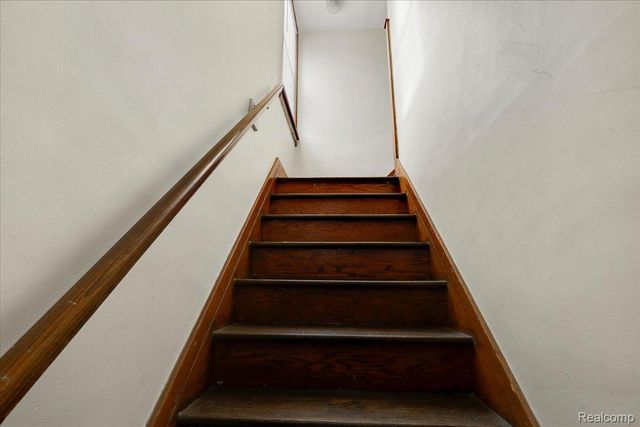 1413 Wayburn, Grosse Pointe, MI 48230