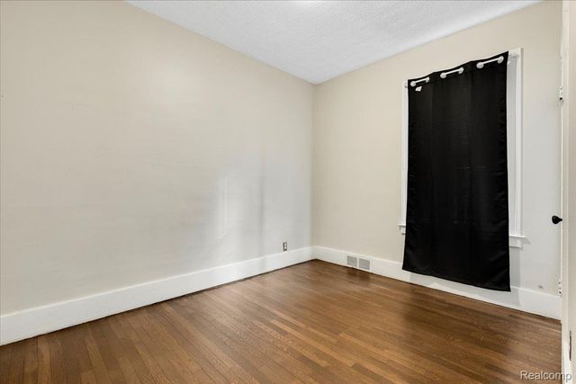 1413 Wayburn, Grosse Pointe, MI 48230