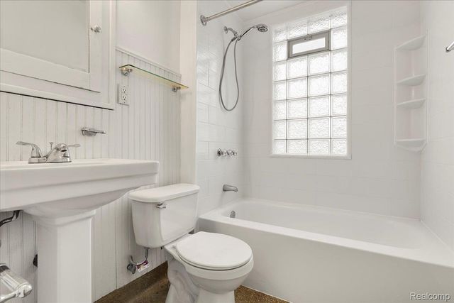 1413 Wayburn, Grosse Pointe, MI 48230