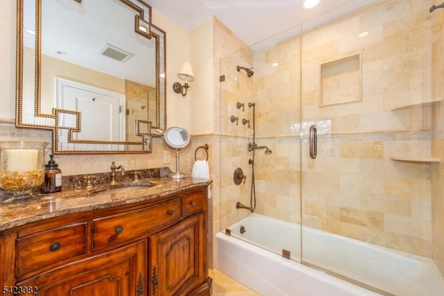 917 Westminster Ave, Hillside Twp., NJ 07205