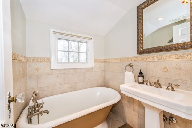 917 Westminster Ave, Hillside Twp., NJ 07205