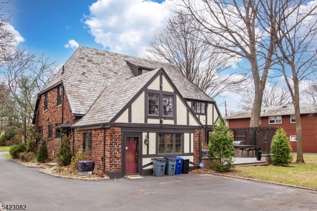 917 Westminster Ave, Hillside Twp., NJ 07205