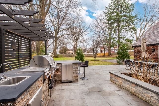 917 Westminster Ave, Hillside Twp., NJ 07205