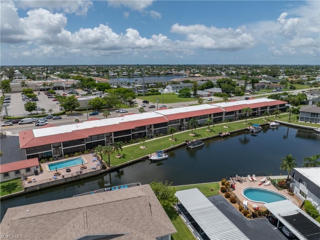 Image 28 of property listing at 4705 Santa Barbara BLVD 3, Cape Coral, FL 33914