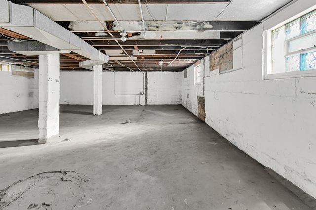 556 S Forsythe Avenue, Calumet City, IL 60409