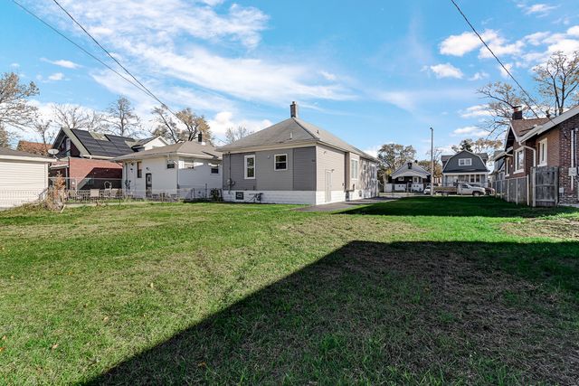 556 S Forsythe Avenue, Calumet City, IL 60409