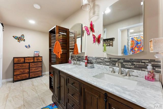 410 S 8th St, Rocky Ford, CO 81067