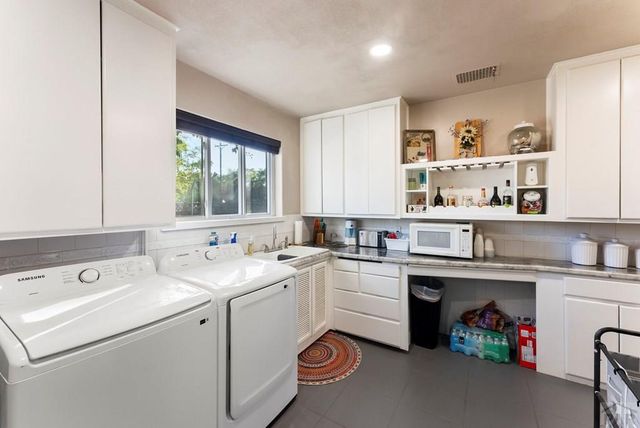 410 S 8th St, Rocky Ford, CO 81067