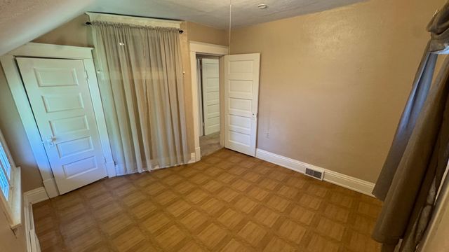 1805 Fulham Street, Lauderdale, MN 55113