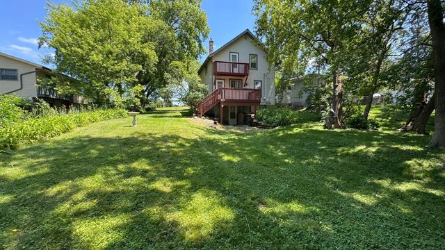 1805 Fulham Street, Lauderdale, MN 55113