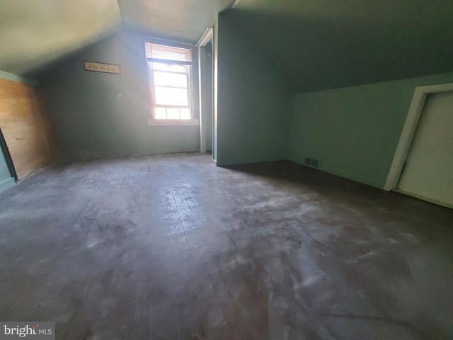 10 THORNTOWN LN, Bordentown, NJ 08505